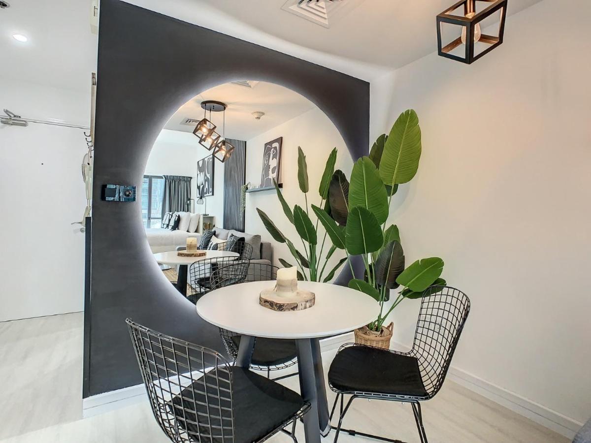 Luxury Modern Studio In Jlt With Amazing View & Rooftop Pool - Sleeps 3 Dubai Eksteriør billede