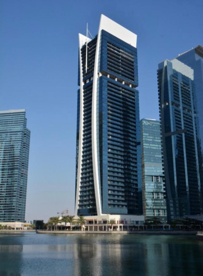 Luxury Modern Studio In Jlt With Amazing View & Rooftop Pool - Sleeps 3 Dubai Eksteriør billede